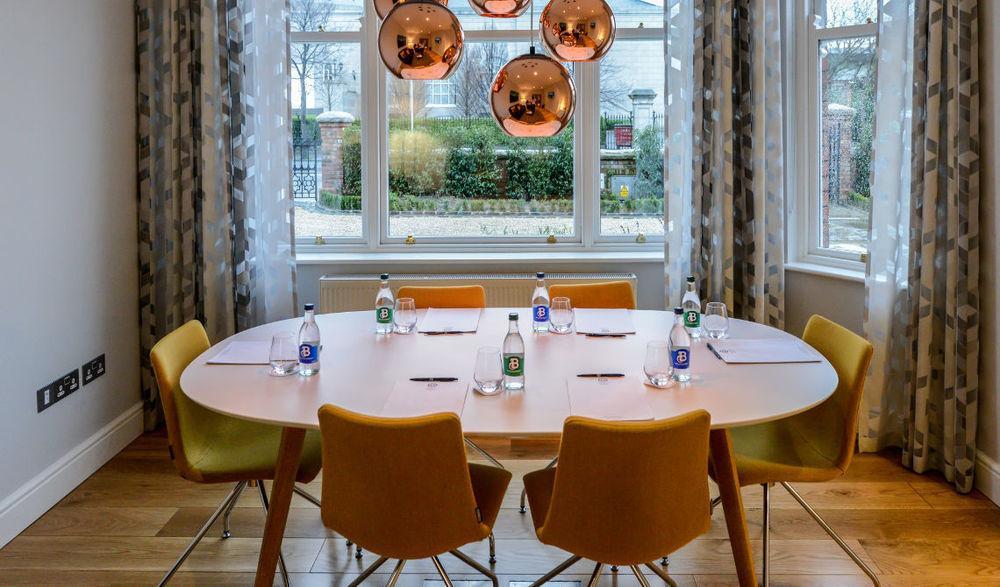 Premier Dublin, Ballsbridge Apartamento *
